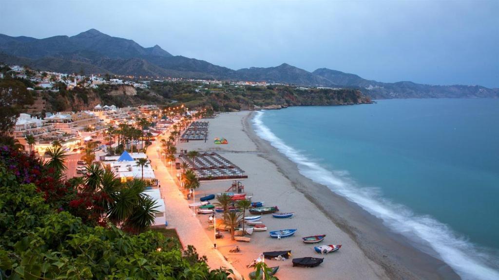 Apartamento La Casa Del Abuelo Nerja Kültér fotó